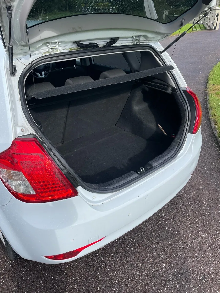 Kia Ceed 2012 - Image 3