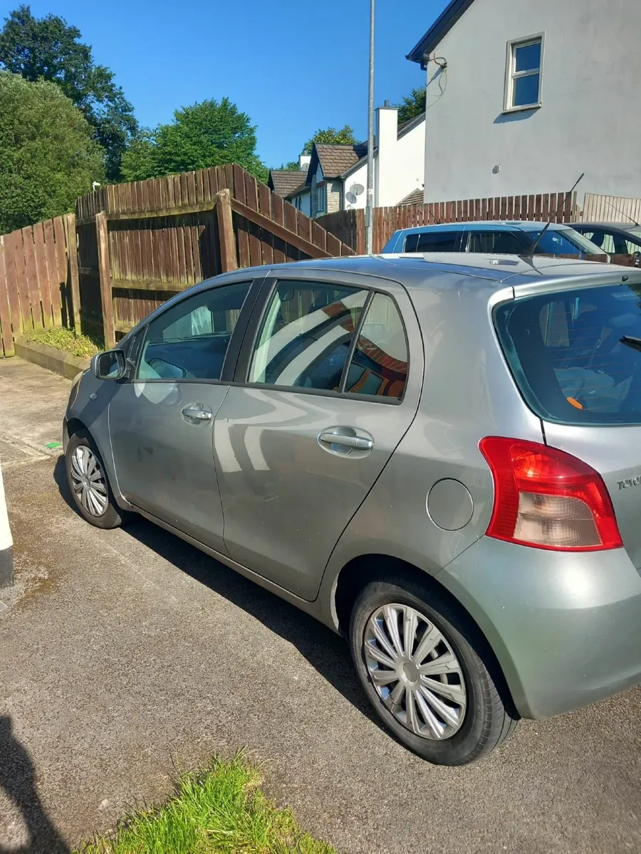 Toyota Yaris 2007 - Image 2