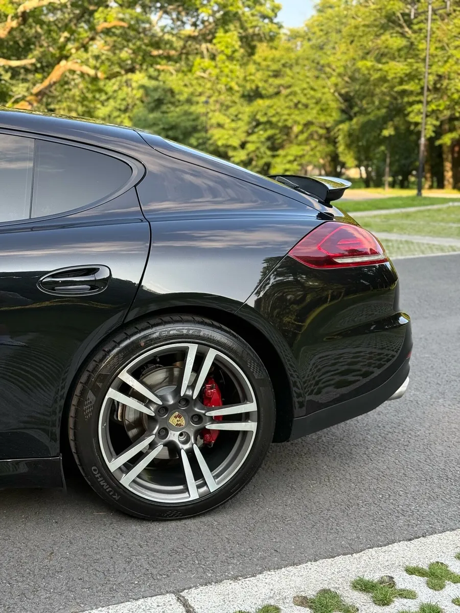 Porsche Panamera 3.0 Diesel 300hp - Image 4