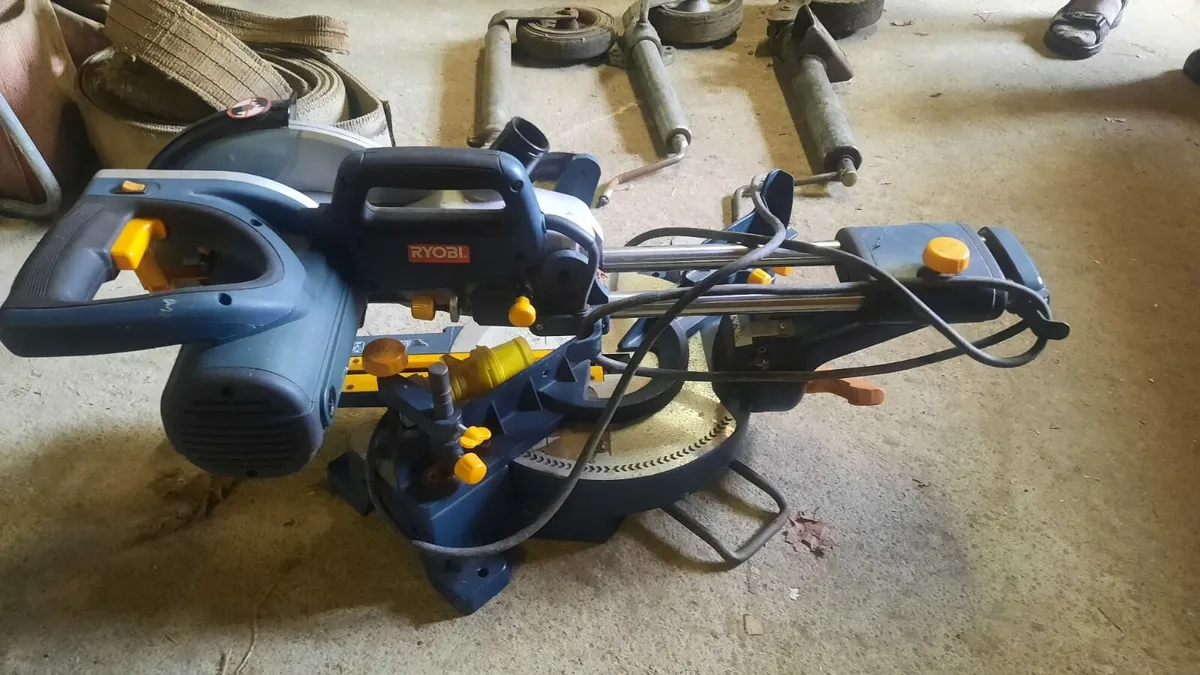 Chop saw.. - Image 3
