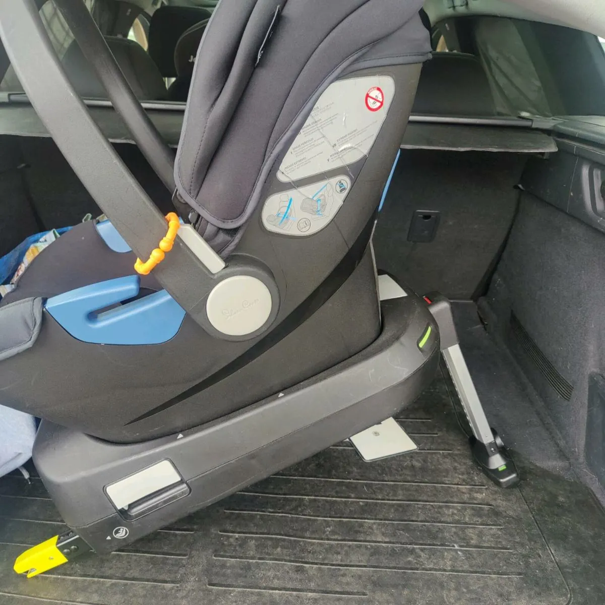 Baby seat - Image 1