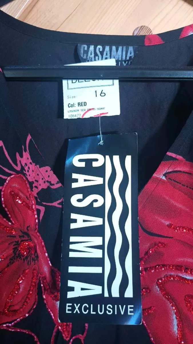Casamia dress, sz 16, with tags, D18 post 18 - Image 2