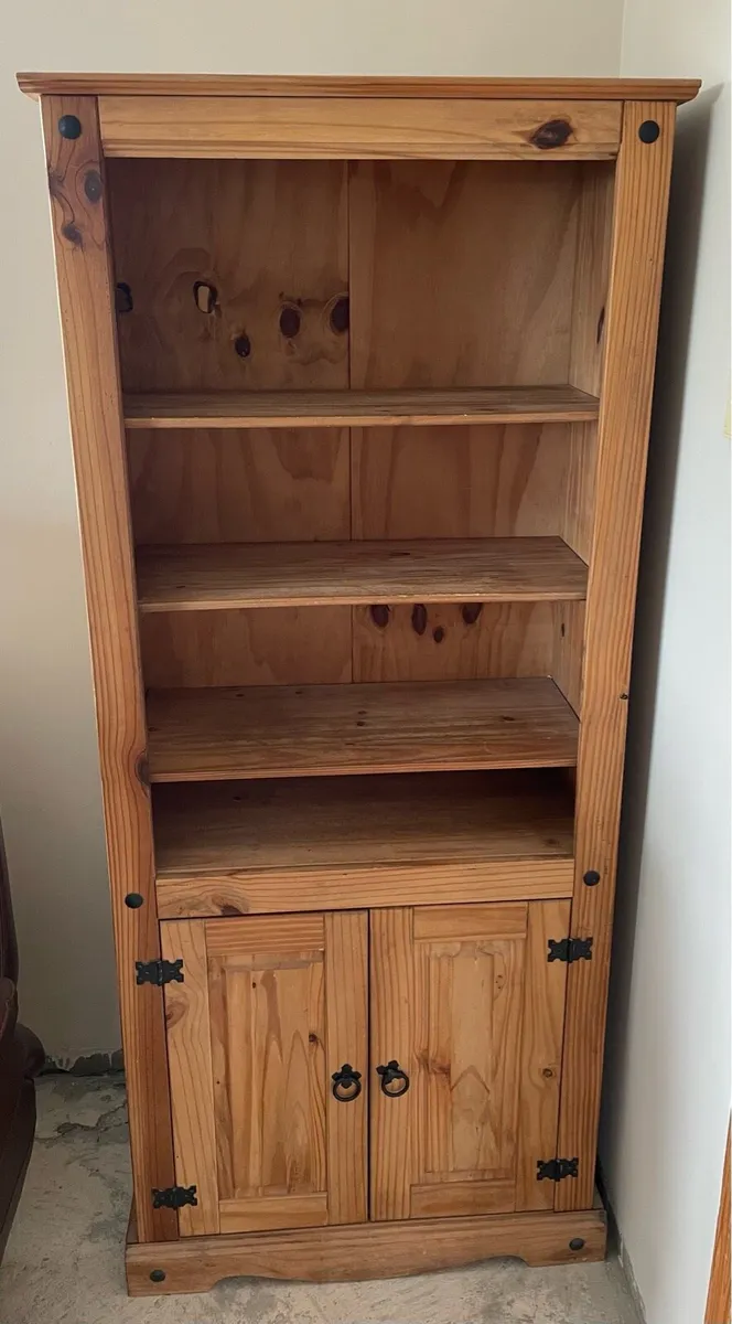 Solid pine 2 door bookcase - Image 1
