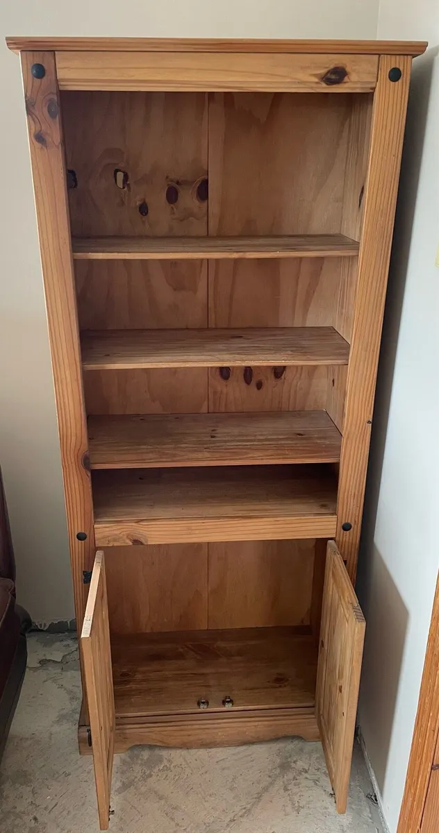 Solid pine 2 door bookcase - Image 2