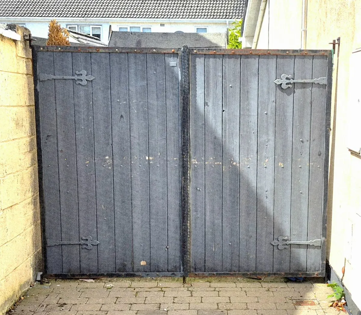Garden Side Gates - Image 1