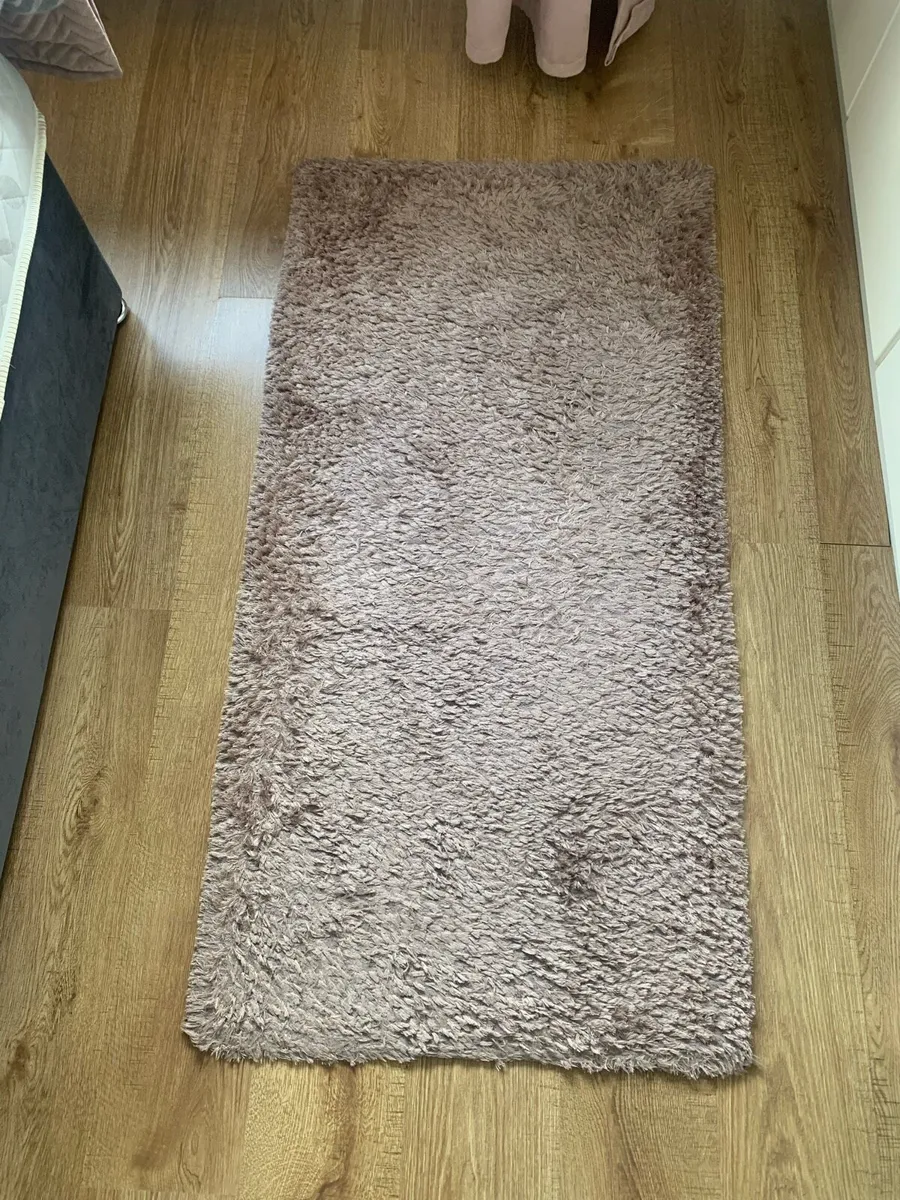 Rug - Image 1