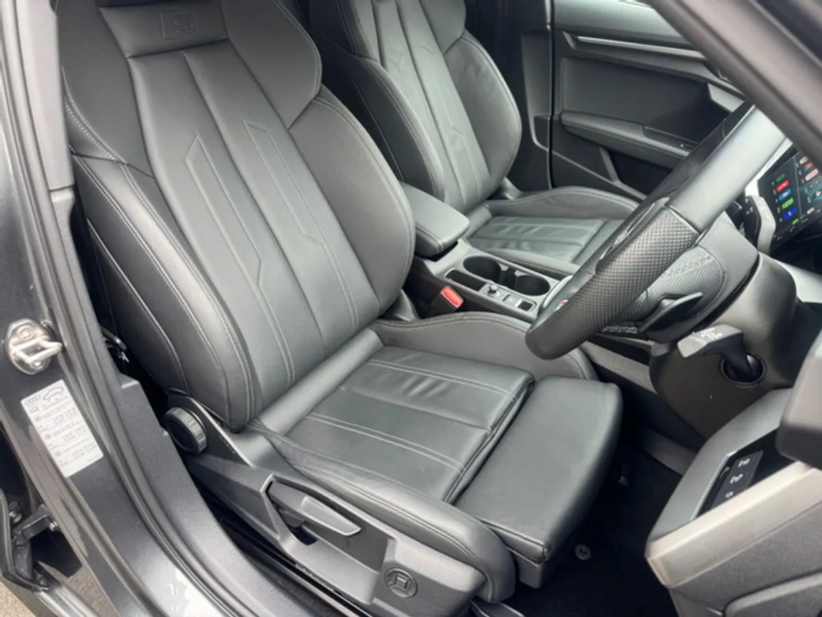 Audi A3 S Line Competition 45 Tfsi E Hybrid//stun - Image 4