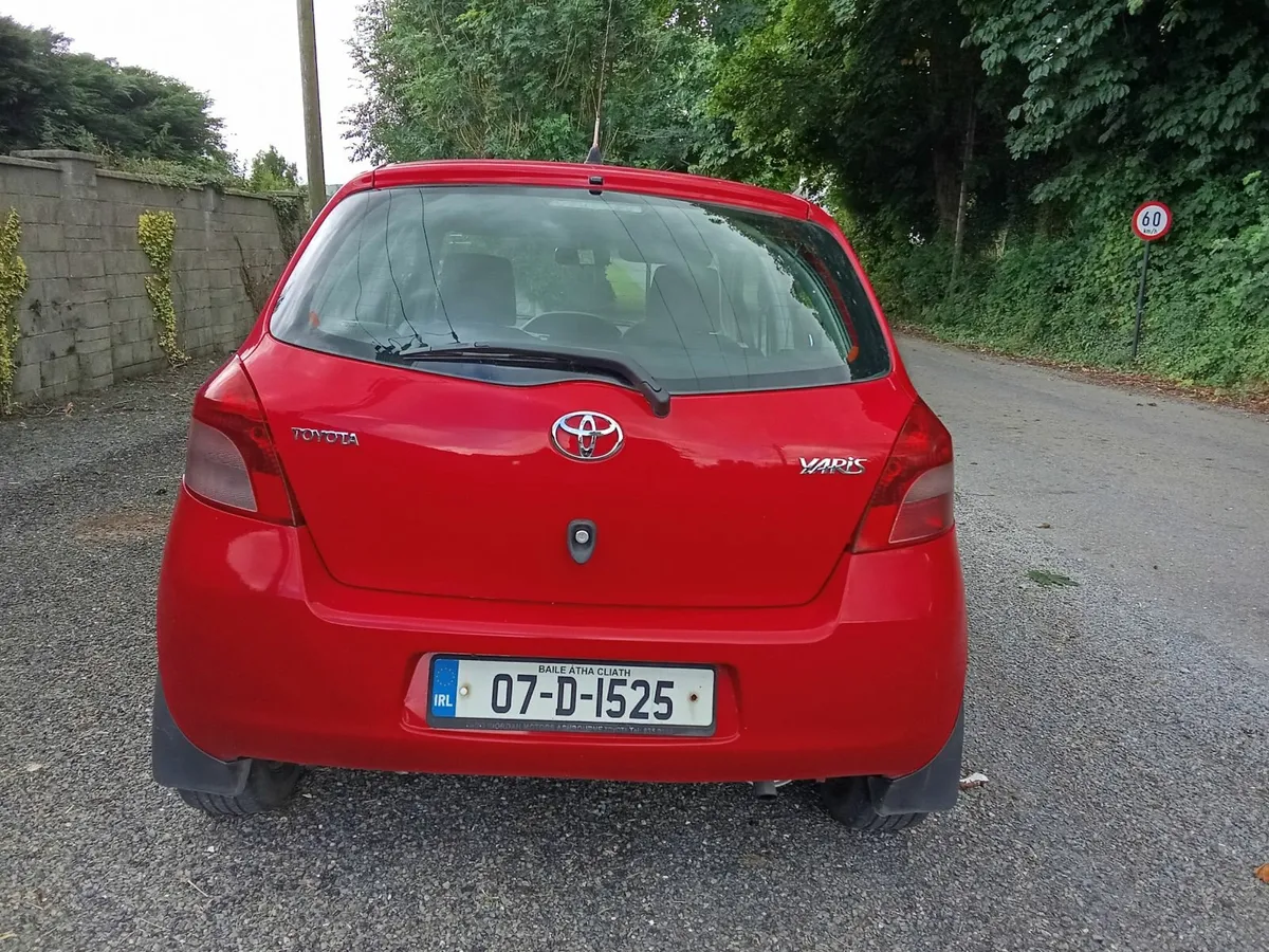 Toyota Yaris 2007 - Image 2