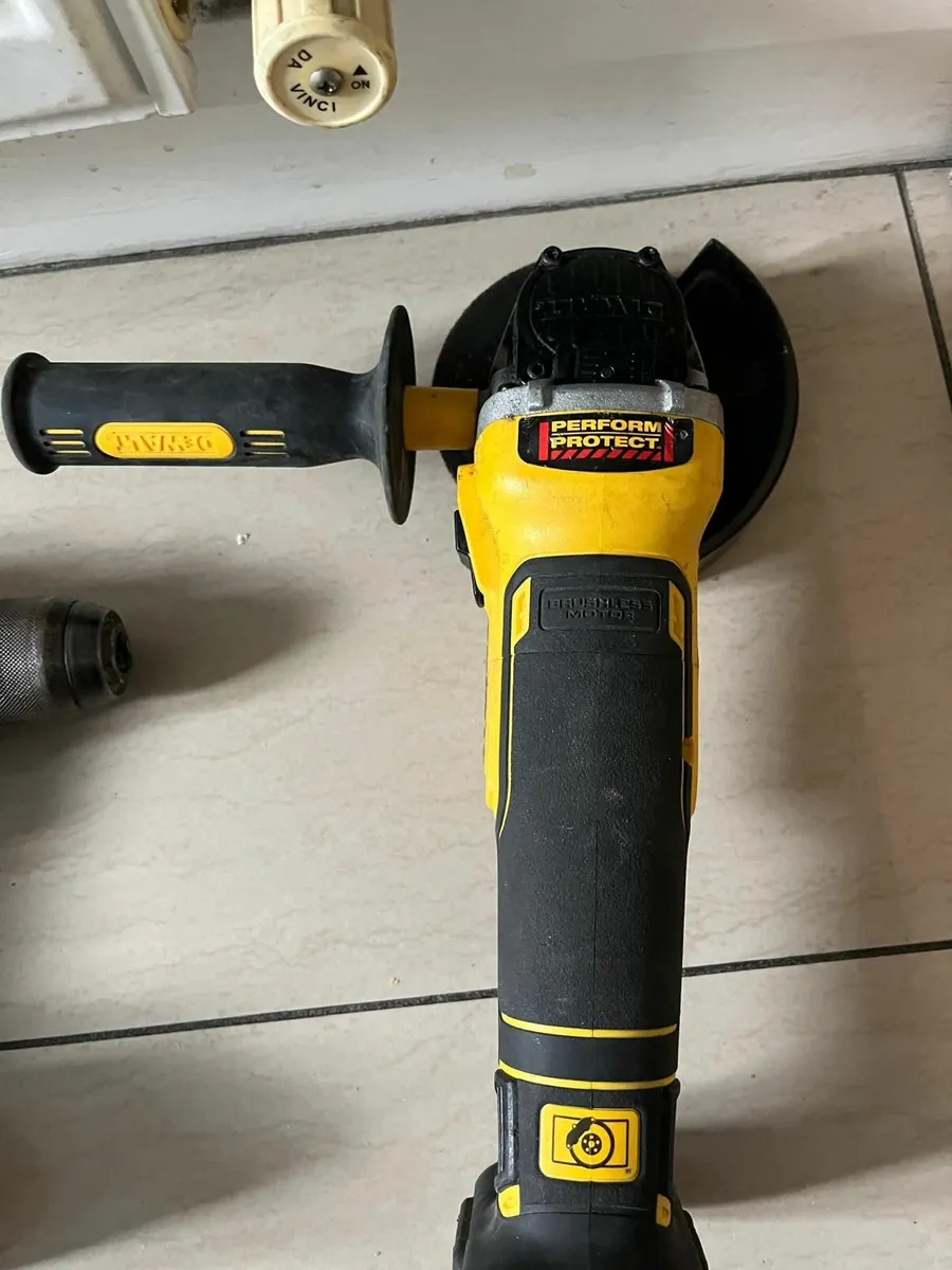 Angle Grinder, Fluke, DEWALT XR - Image 1