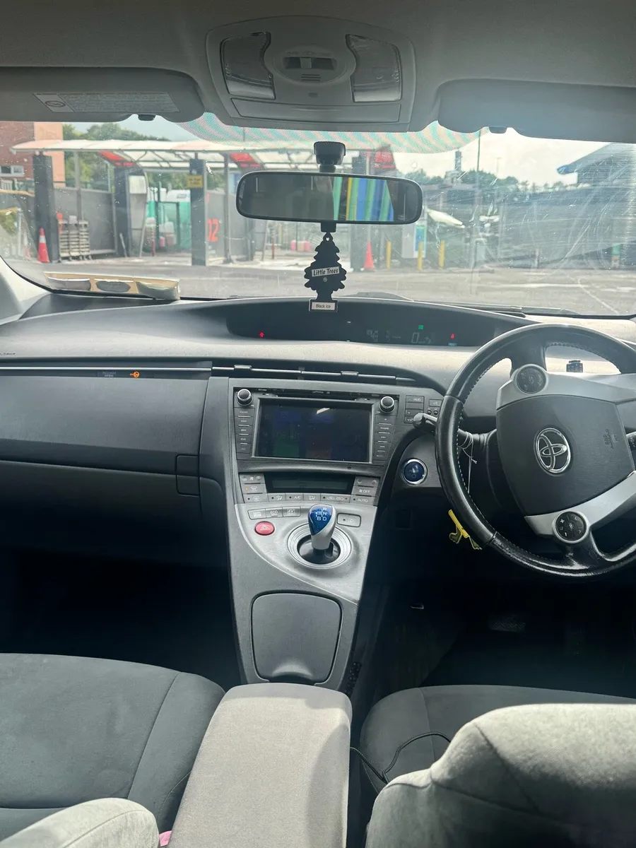 Toyota Prius - Image 3