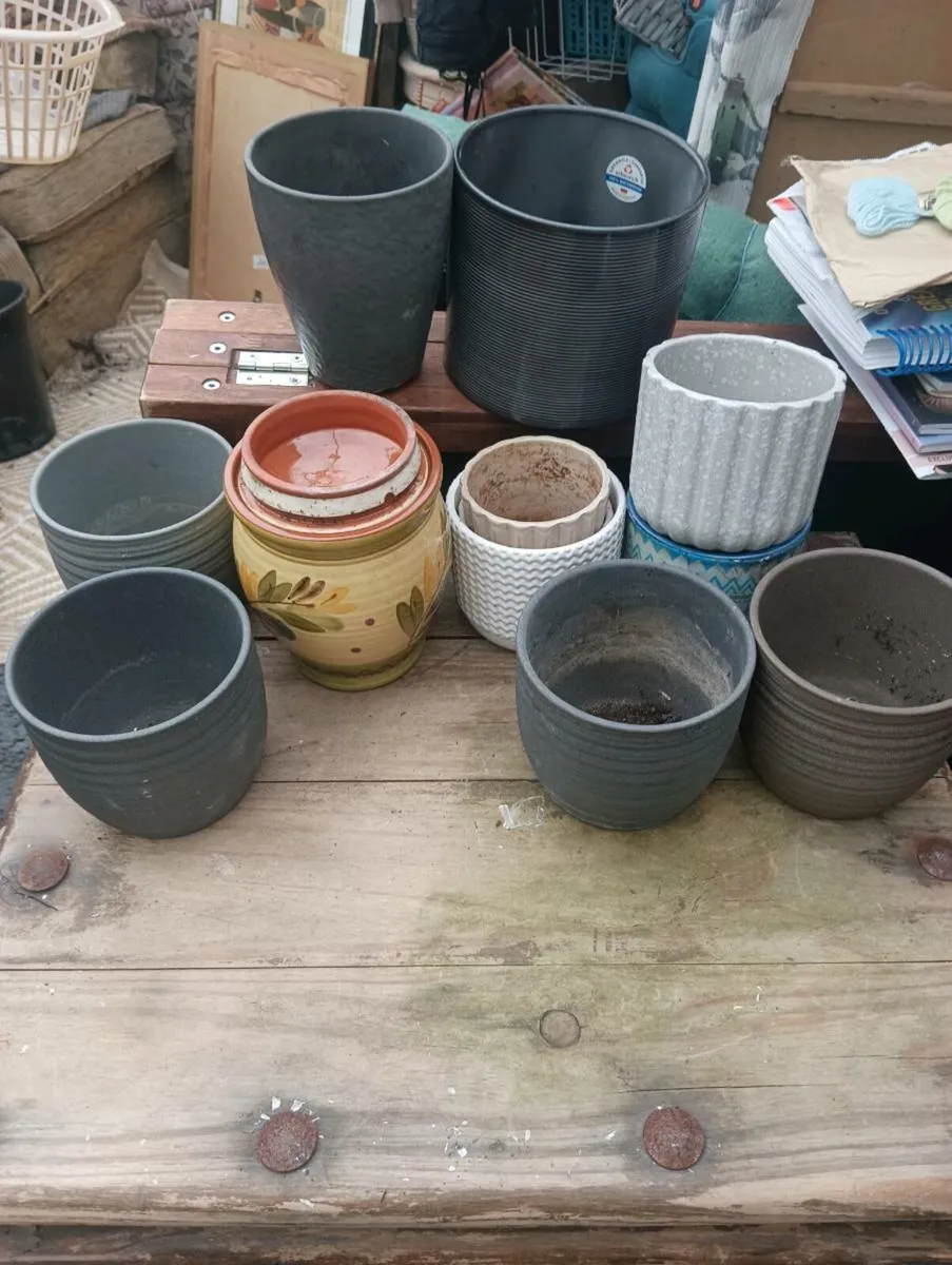 Large selection of ceramic pots,20 Euro - Image 2