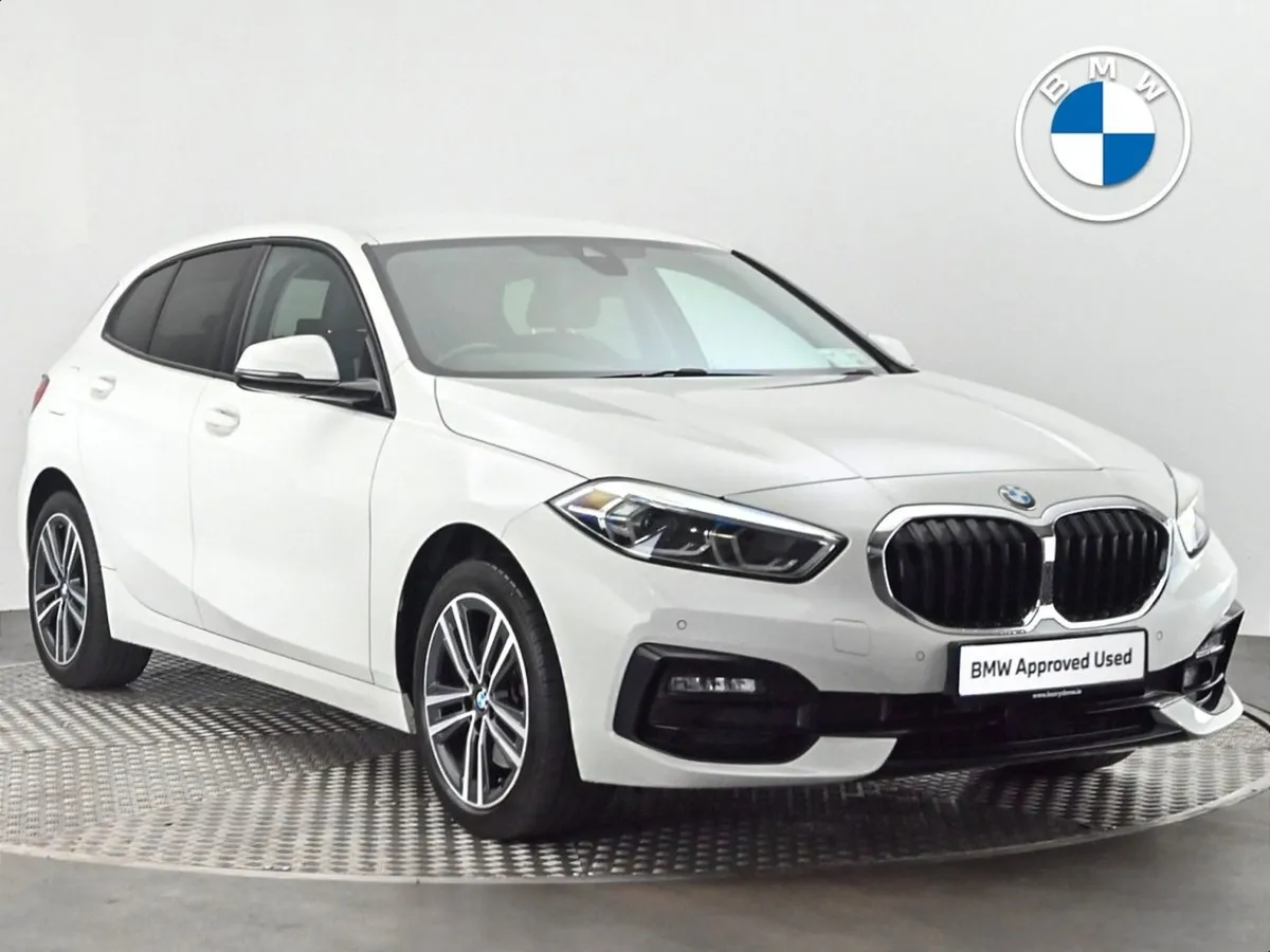 BMW 1 Series 118i Sport - Image 1