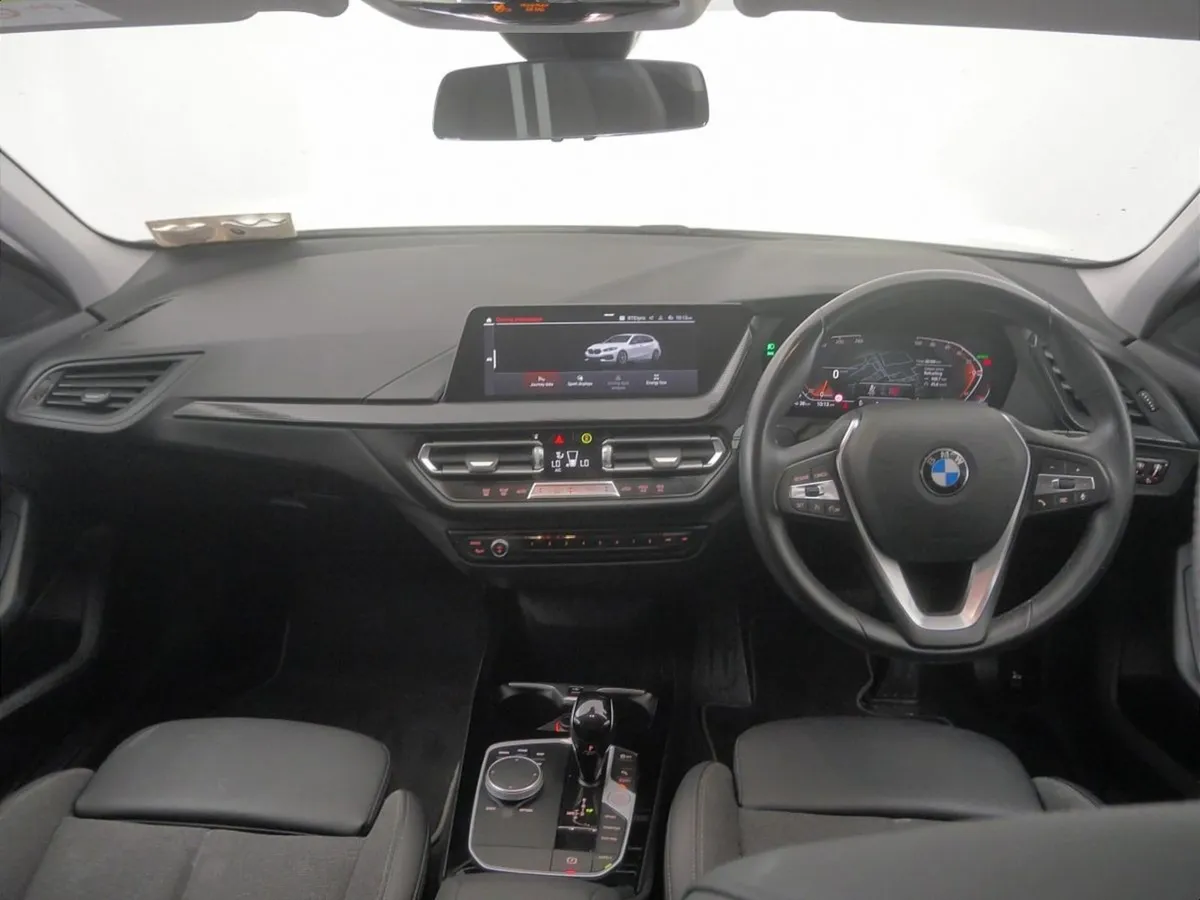 BMW 1 Series 118i Sport - Image 4