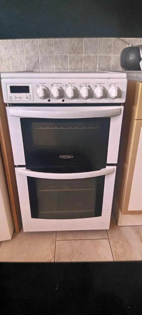 Zanusi free stand oven + hob, fridge, washing - Image 2