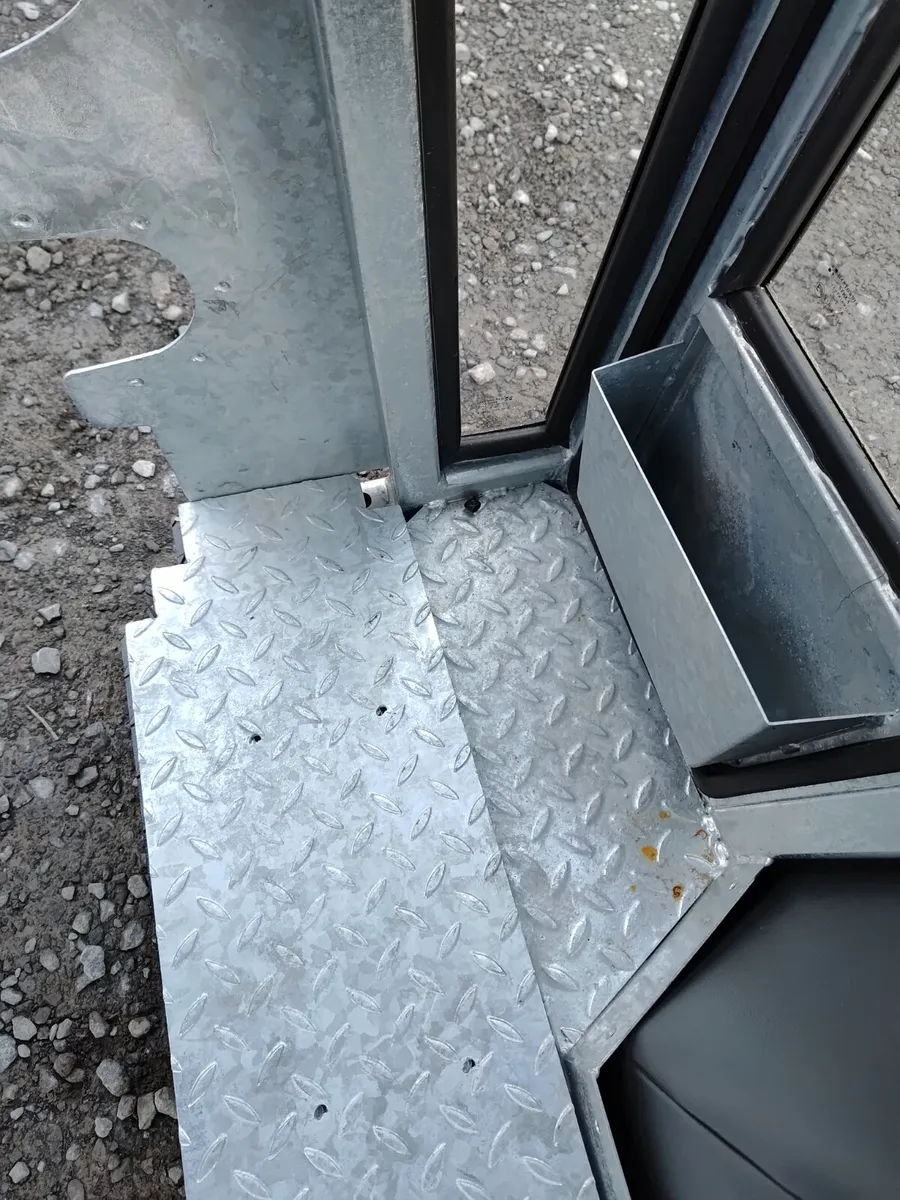 NEW  CAB MF  GALVANIZED - Image 2