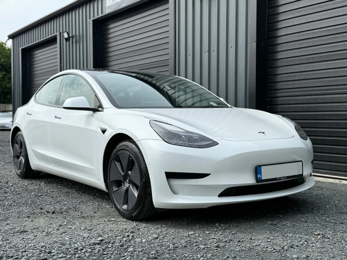 211 Tesla Model 3 Standard Range Plus - Image 1