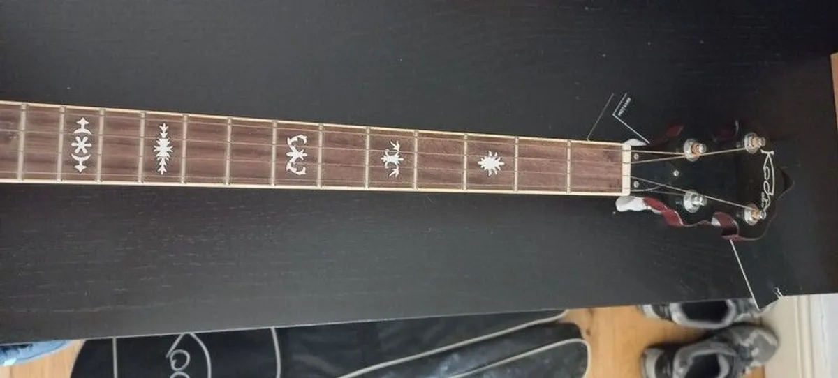 koda 4 String - Image 4