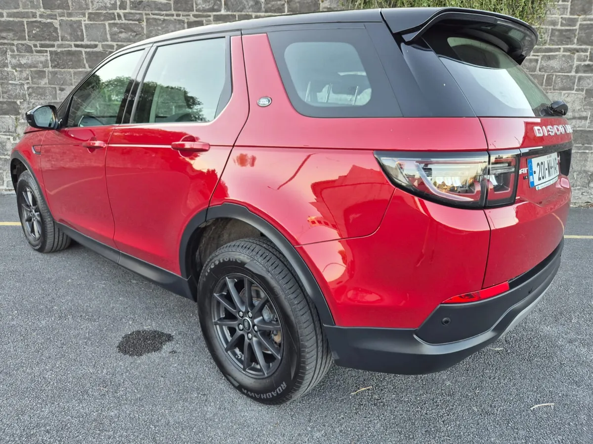 Land Rover Discovery Sport! 1 OWNER LOW KMS!! - Image 2