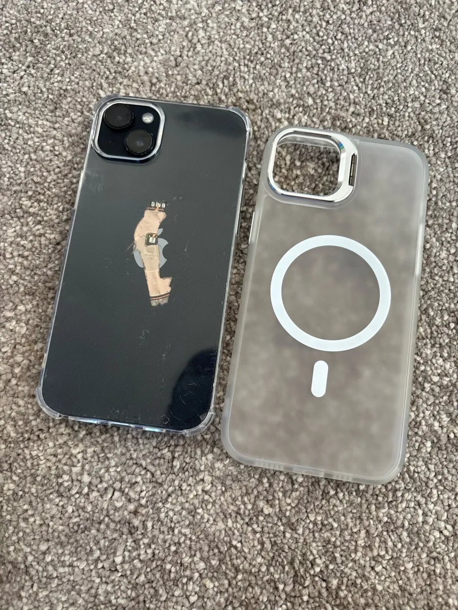 iPhone 14 Plus black sim free 128Gb with acc - Image 3