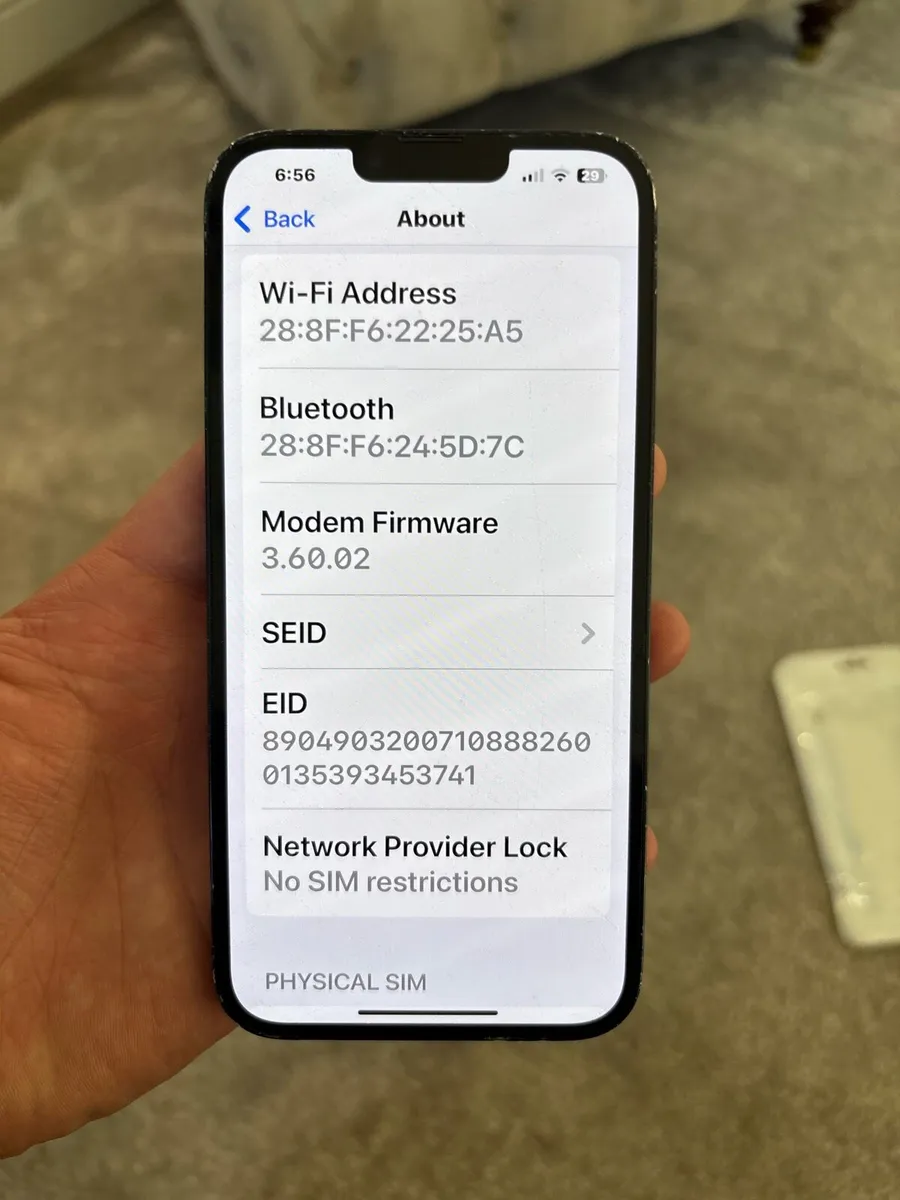 iPhone 14 Plus black sim free 128Gb with acc - Image 4