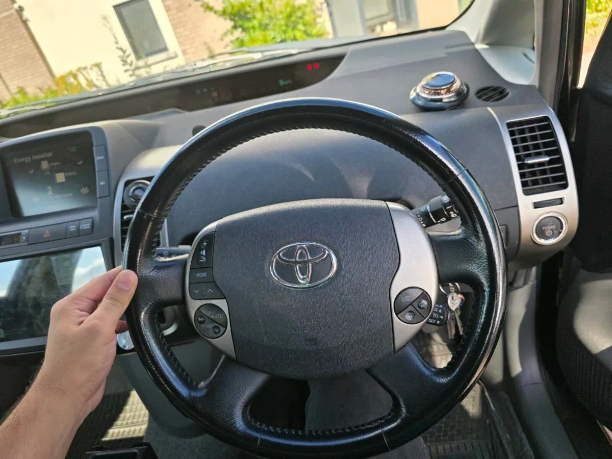 Toyota Prius 2009 - Image 4