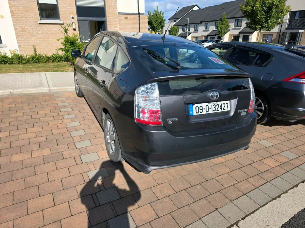Toyota Prius 2009 - Image 2