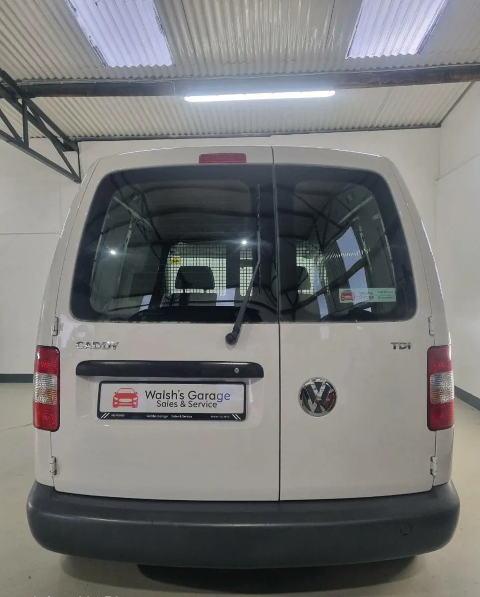 Volkswagen Caddy 1.9Tdi 1 owner - Image 4
