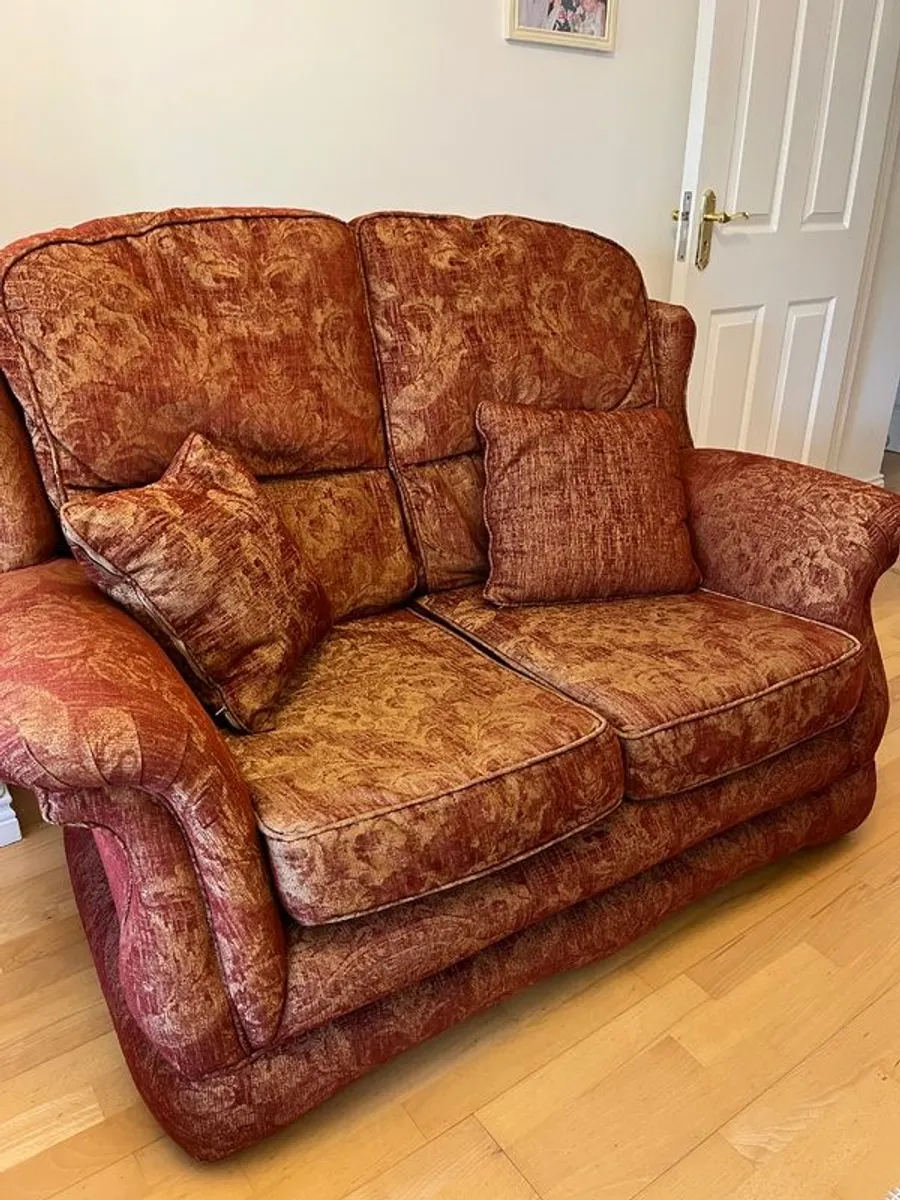 Three piece sofa - Image 2