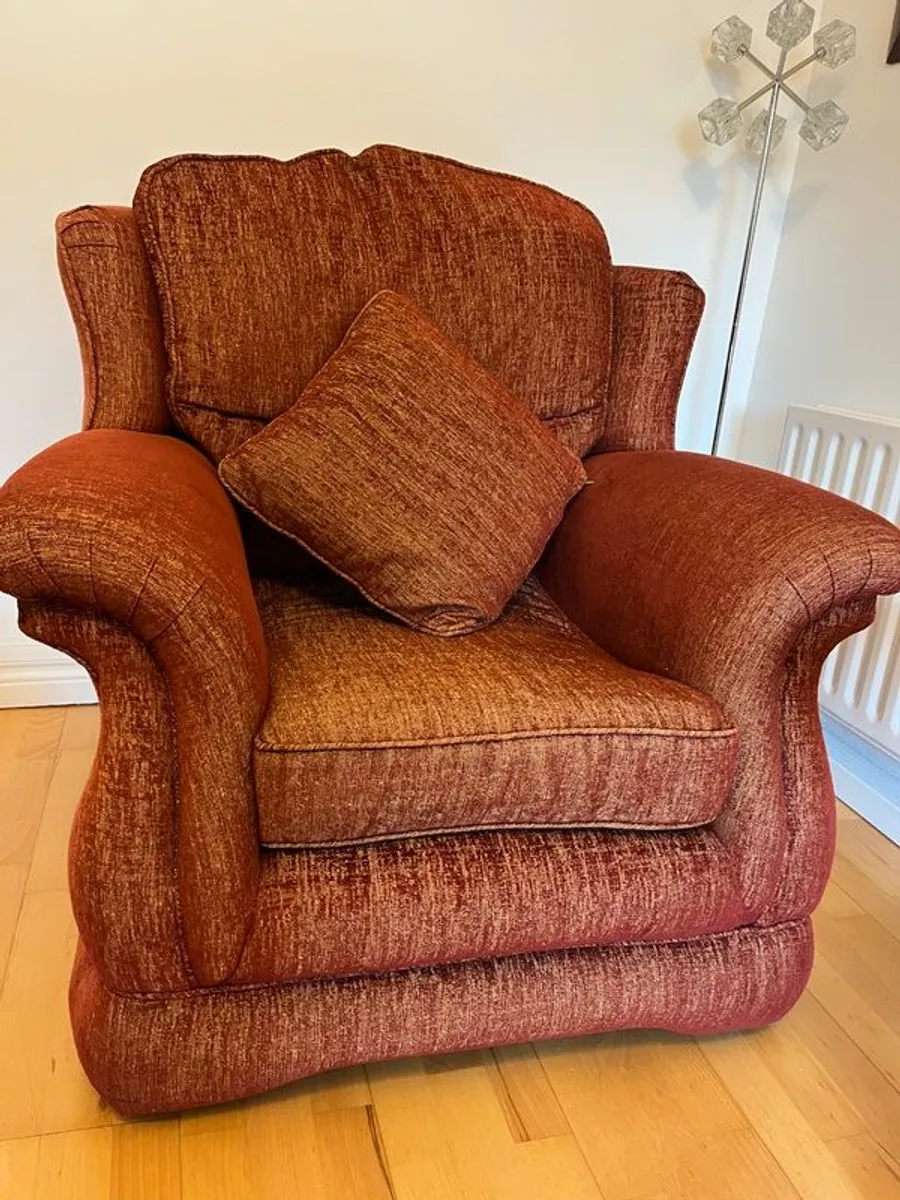 Three piece sofa - Image 3