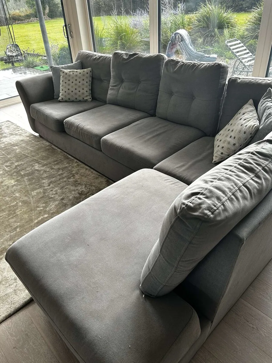 Corner sofa - Image 1