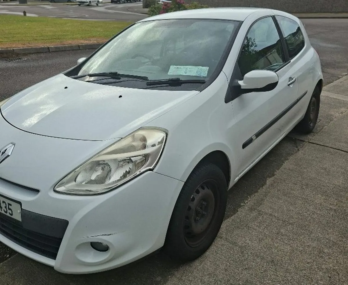 Renault Clio 2011 - Image 4