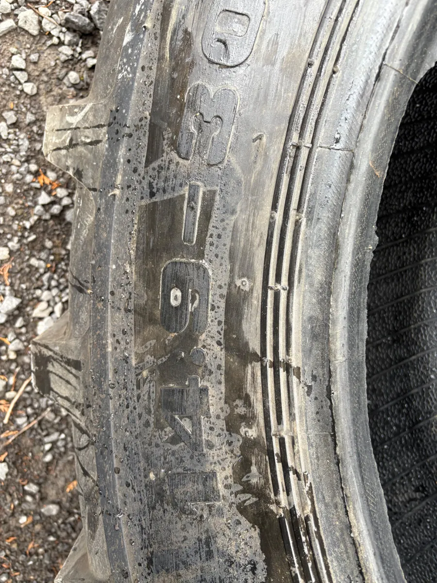 30” tyres - Image 3