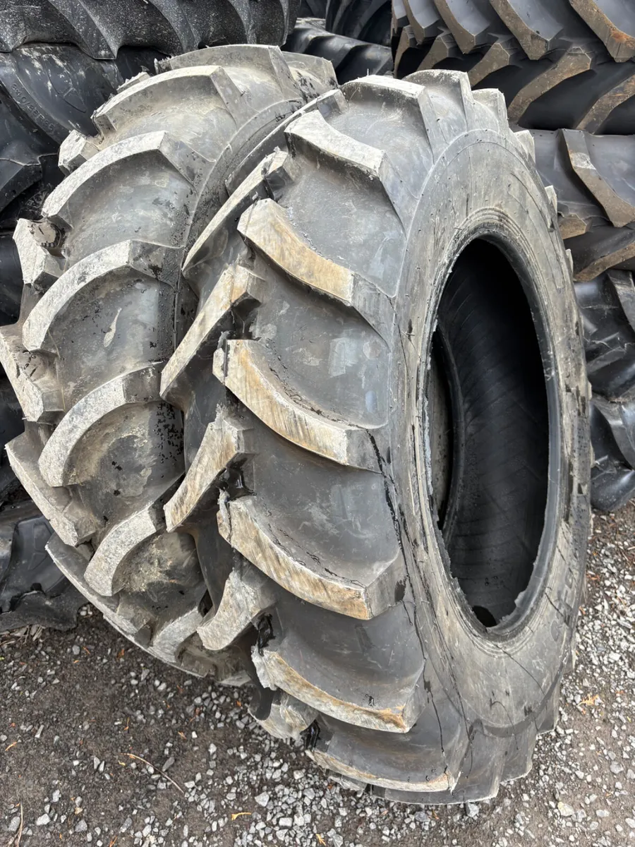 30” tyres - Image 1