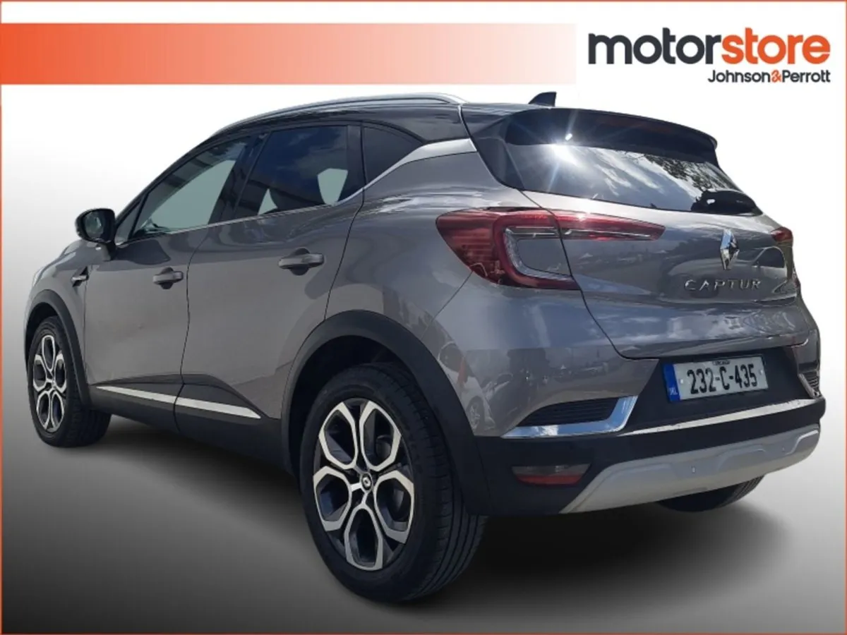 Renault Captur Automatic  1.3 Petrol  huge Spec / - Image 3