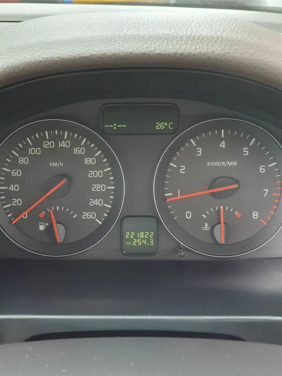 Volvo V50 2008 - Image 2