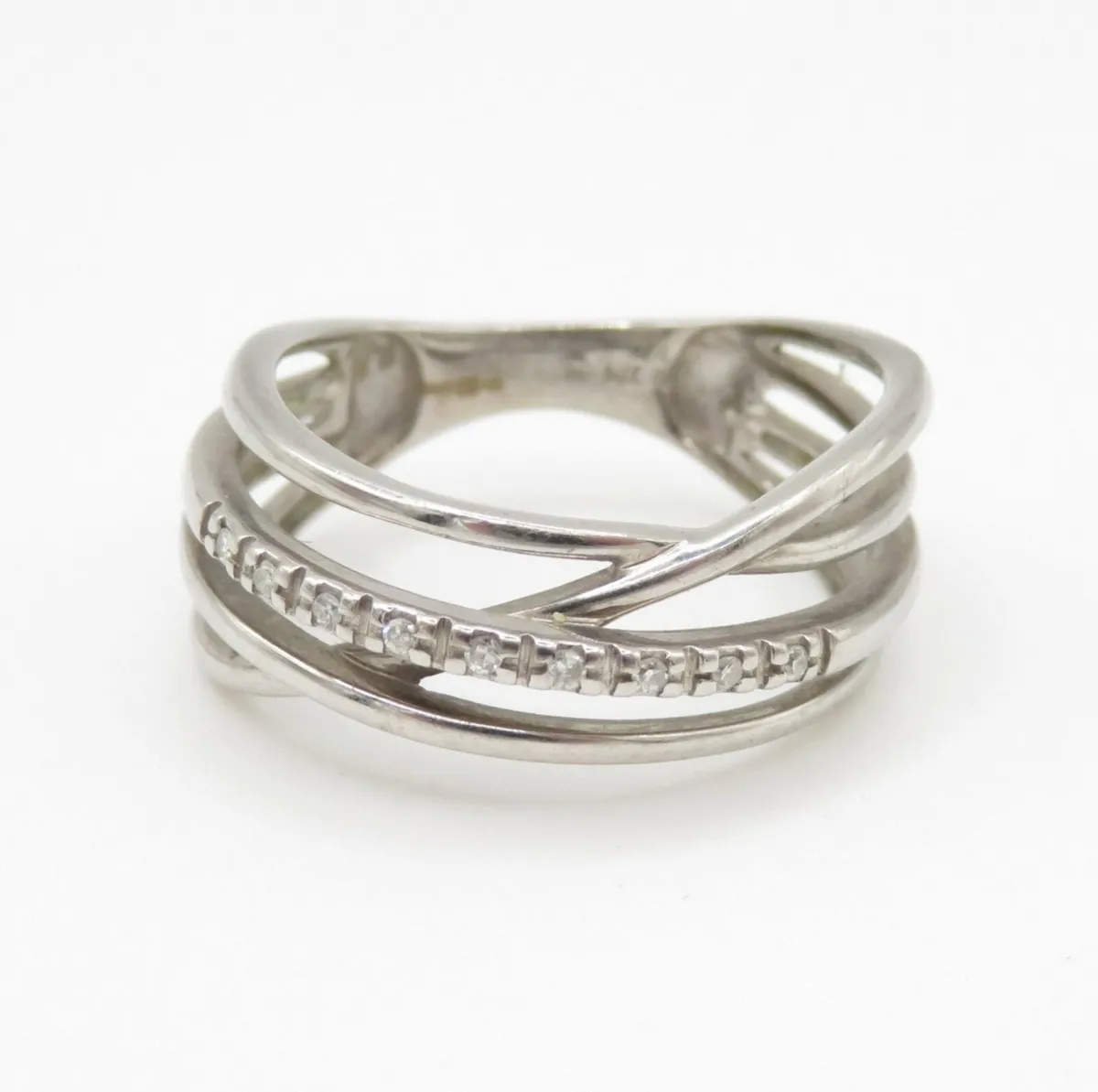 Gold white diamond ring - Image 1