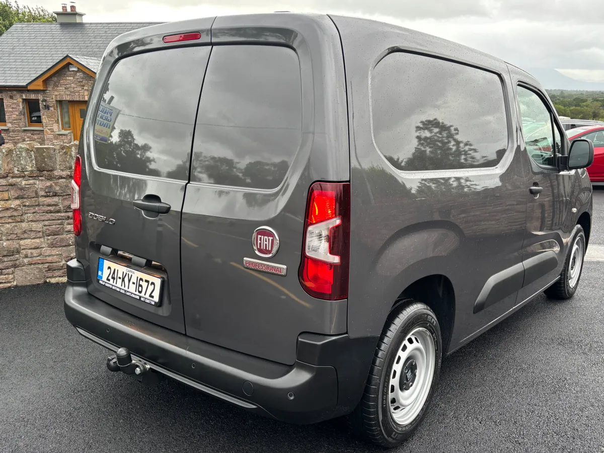 Fiat Doblo 2024 1.5 HDI only 25000kms as new - Image 4