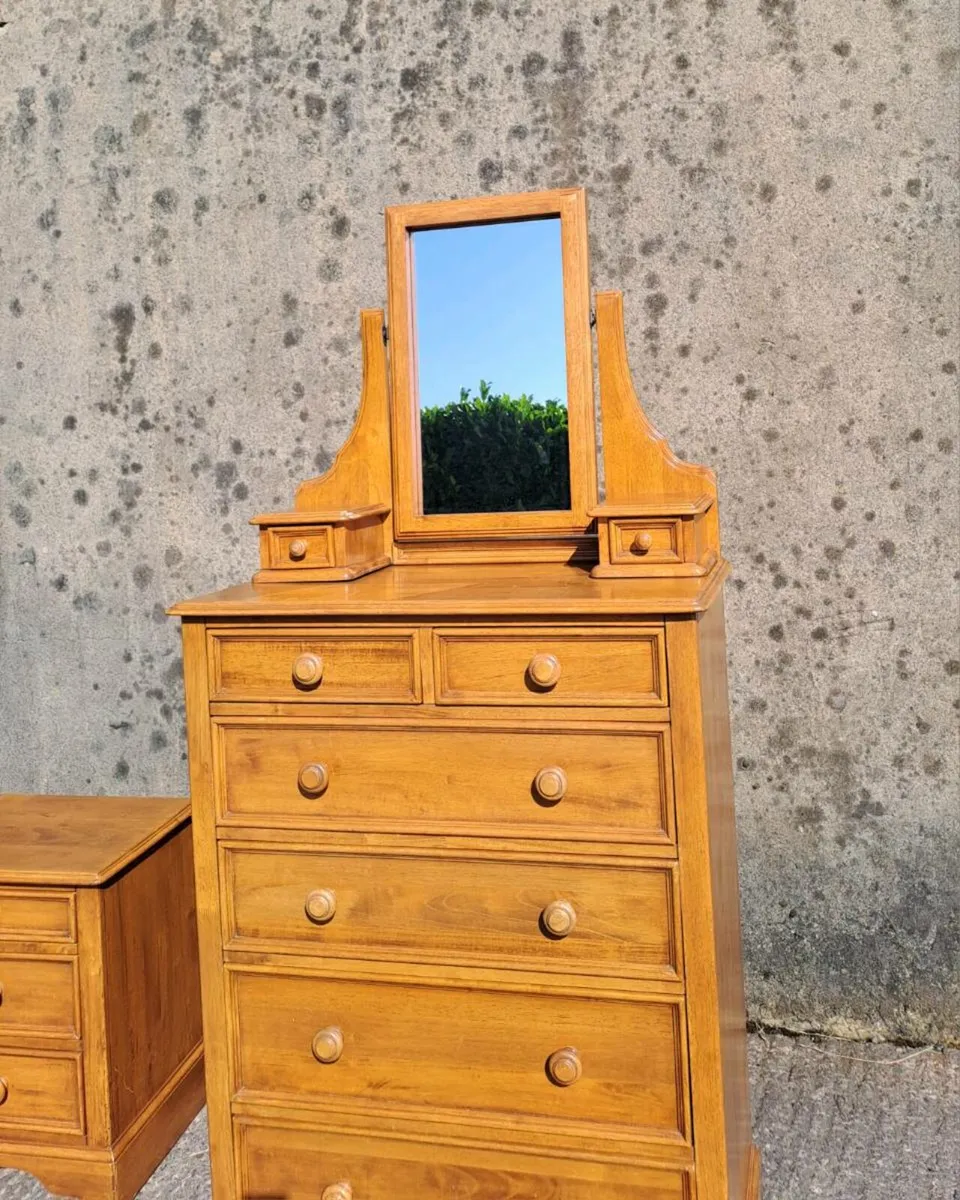 Solid wood bedroom furniture - Image 2