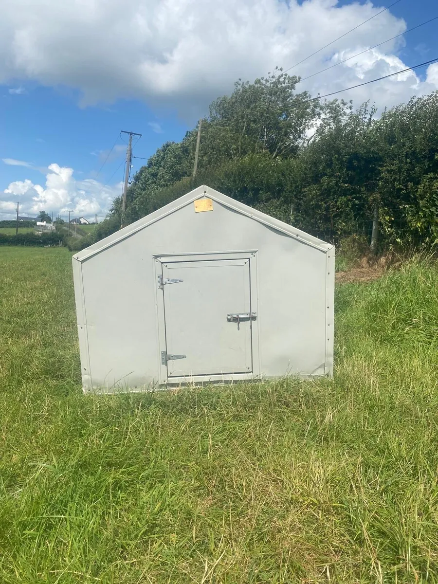 Dog kennel - Image 2