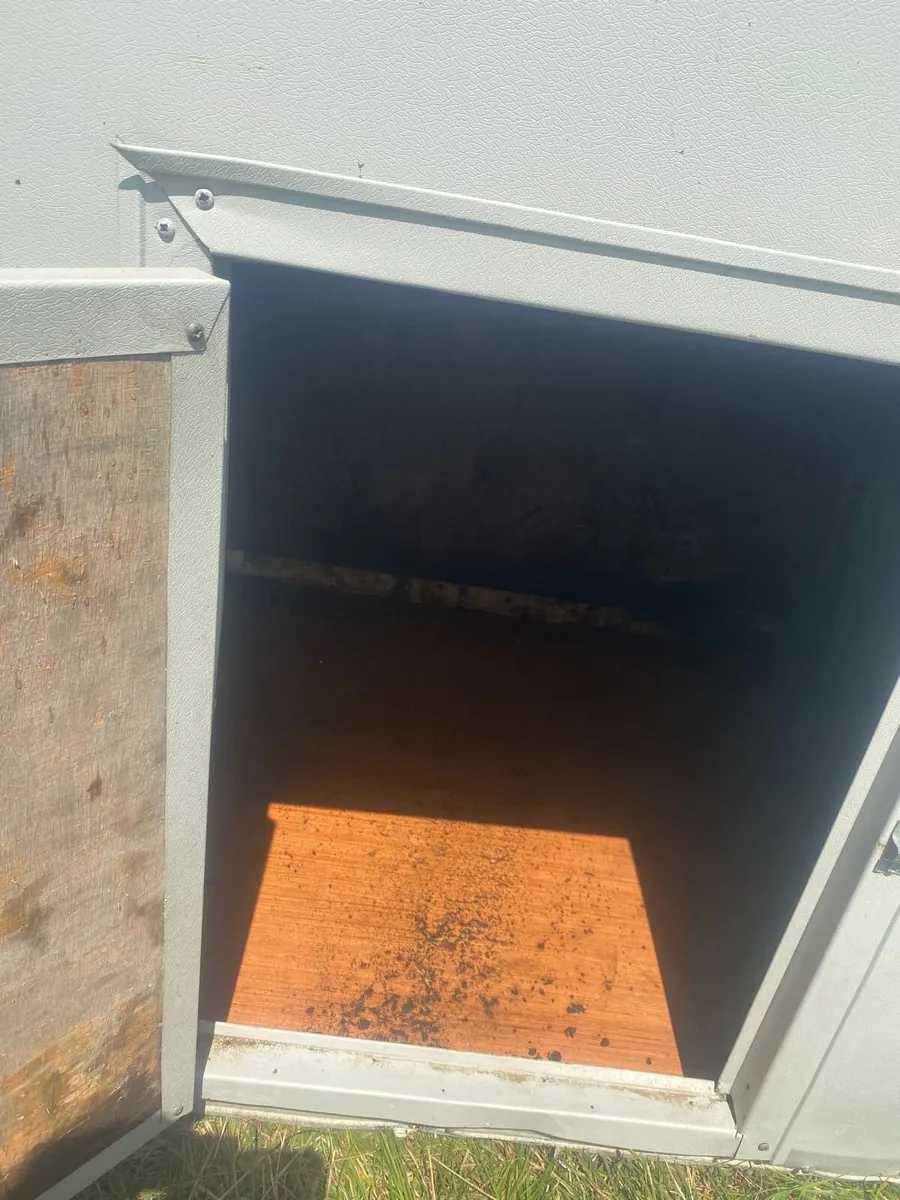 Dog kennel - Image 4
