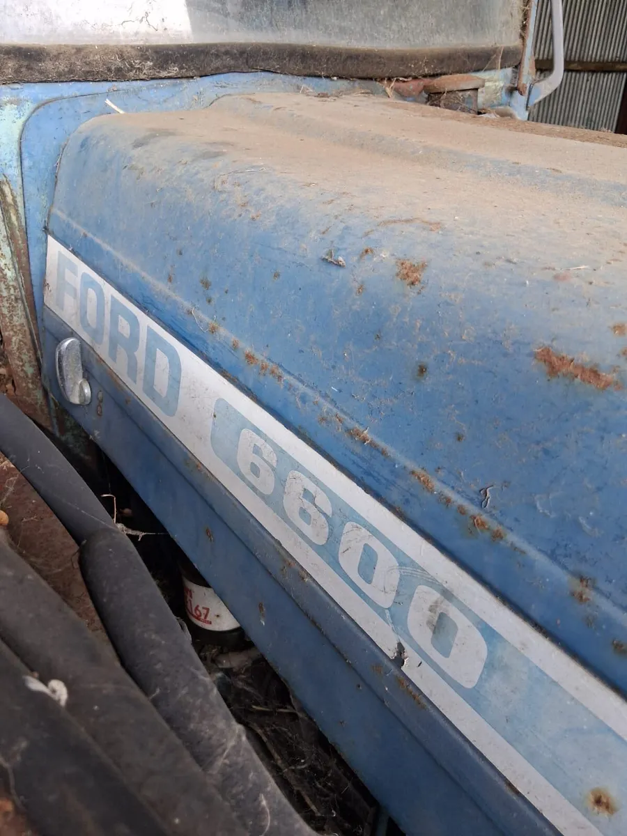 Ford 6600 & Welgar Square Baler - Image 4