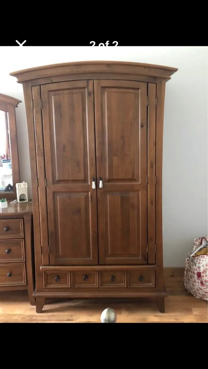Wardrobes,dresser,mirror and bedside lockers - Image 1