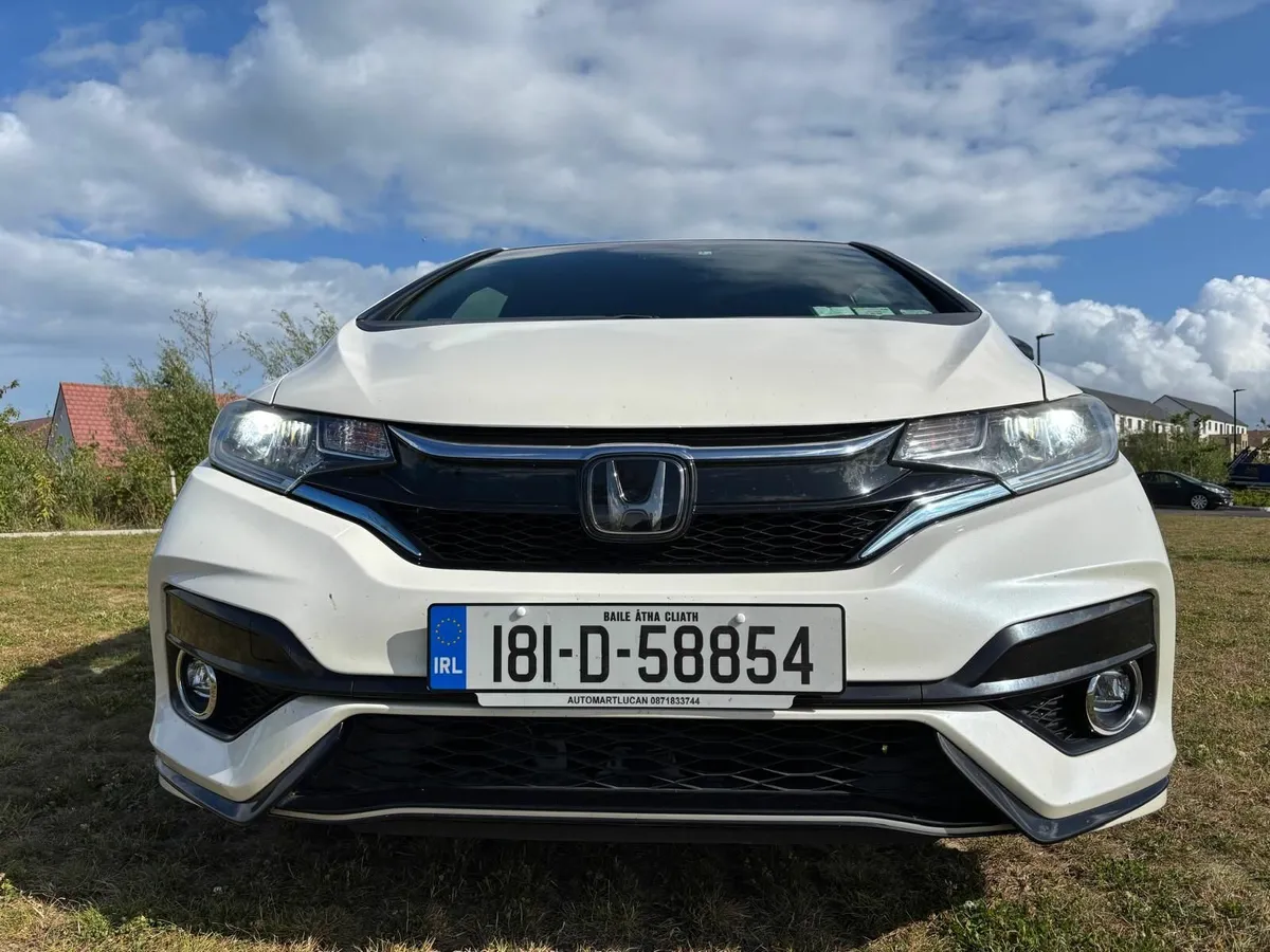 Honda Fit Sport 2018 - Image 3