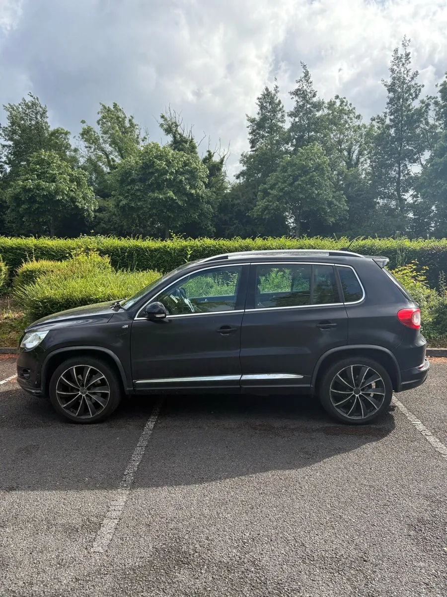 VOLKSWAGEN TIGUAN RLINE 2.0 AUTO - Image 4