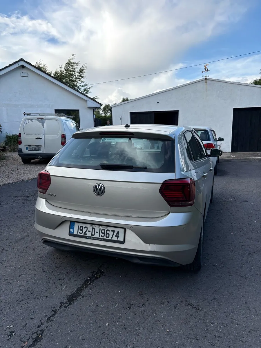 Car - Image 2