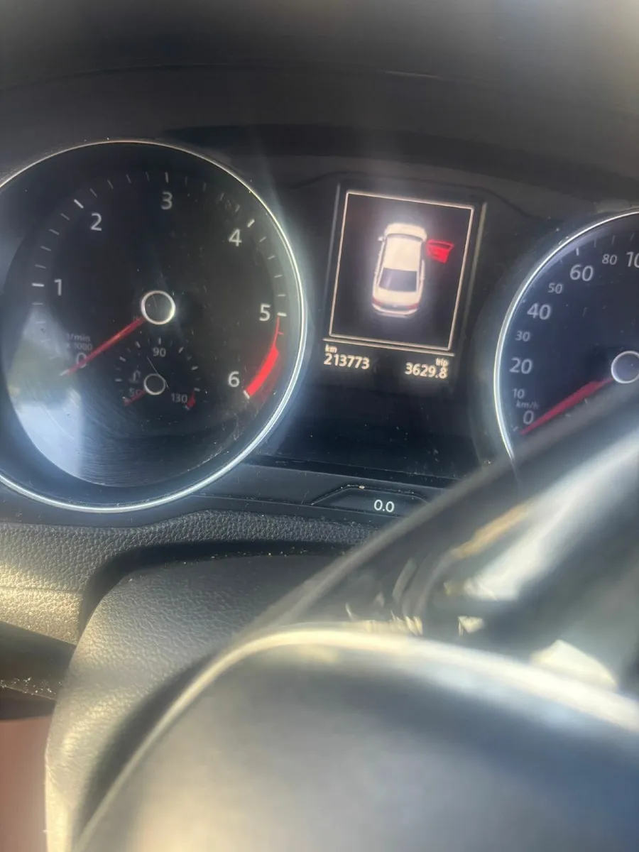 Volkswagen Passat 2016 - Image 1