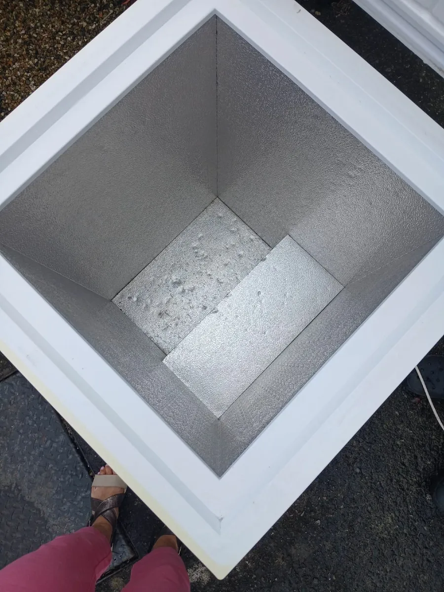 Top loading freezer - Image 2