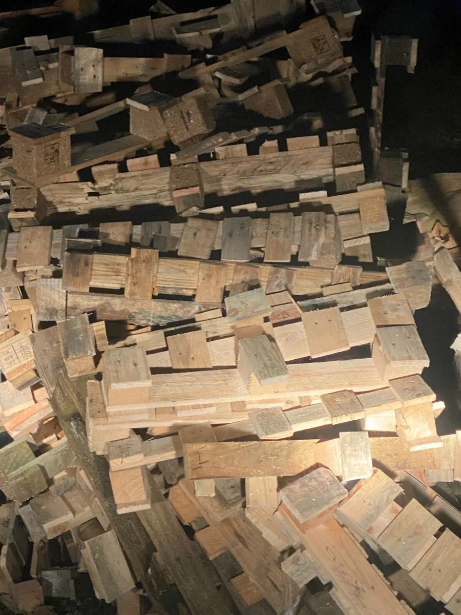 Pallets,kindling,firewood - Image 3