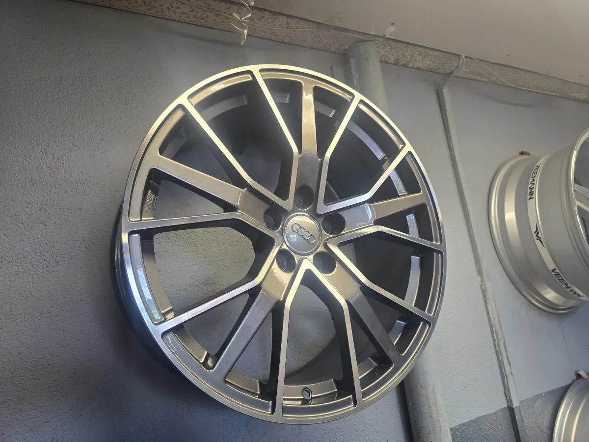 **Special** 19" Audi RS6-D Style