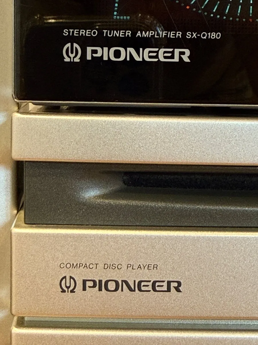 Pioneer SX Q180 stereo system - Image 4
